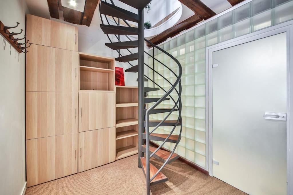 Typical Parisian Duplex#4Pers#Le Marais Apartamento Exterior foto